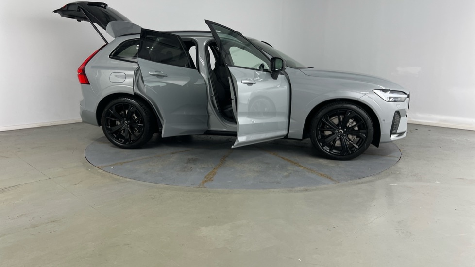 Used Volvo XC60 2025 for sale - 77893870: Photo 24