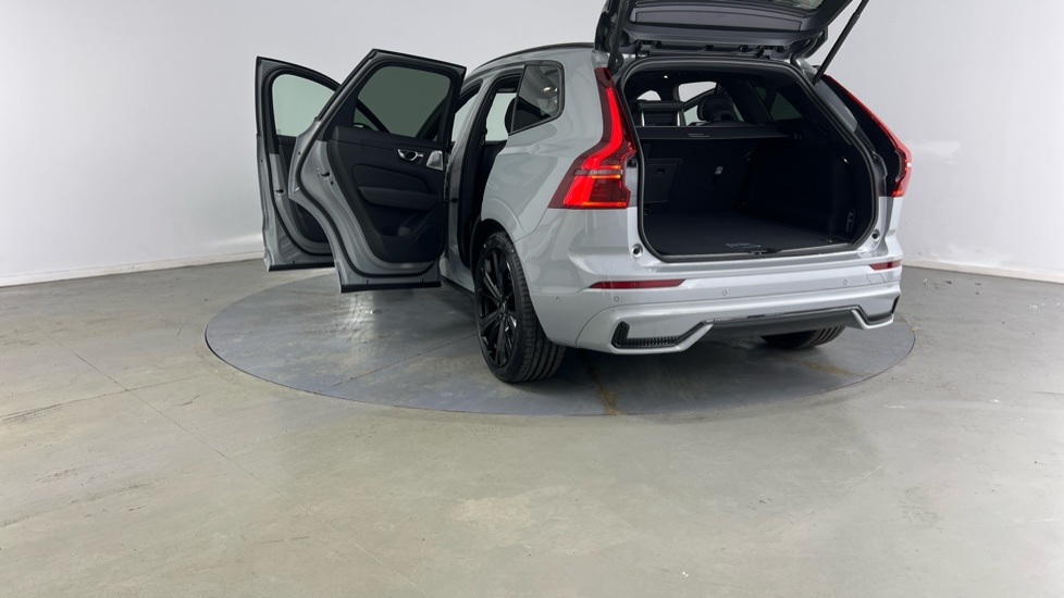 Used Volvo XC60 2025 for sale - 77893870: Photo 33