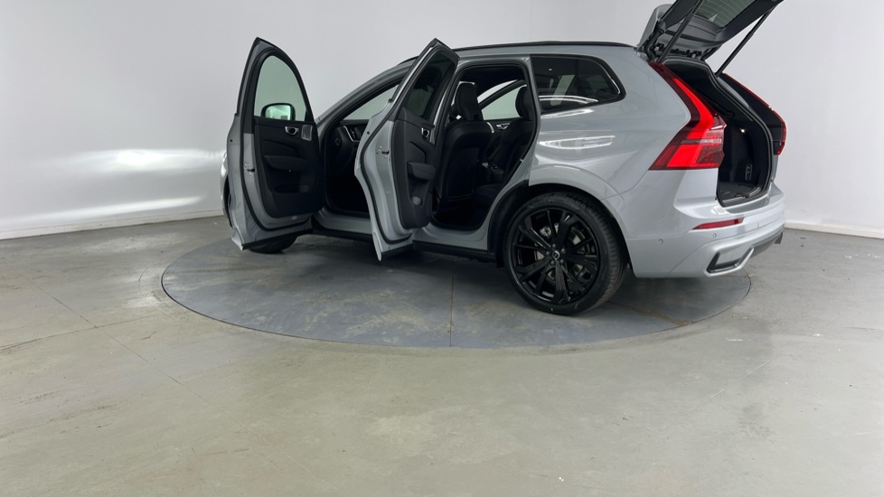 Used Volvo XC60 2025 for sale - 77893870: Photo 35