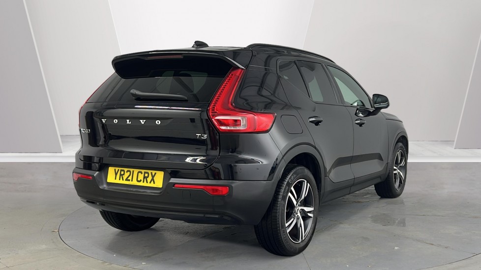 Used Volvo XC40 2021 for sale - 76856469: Photo 2