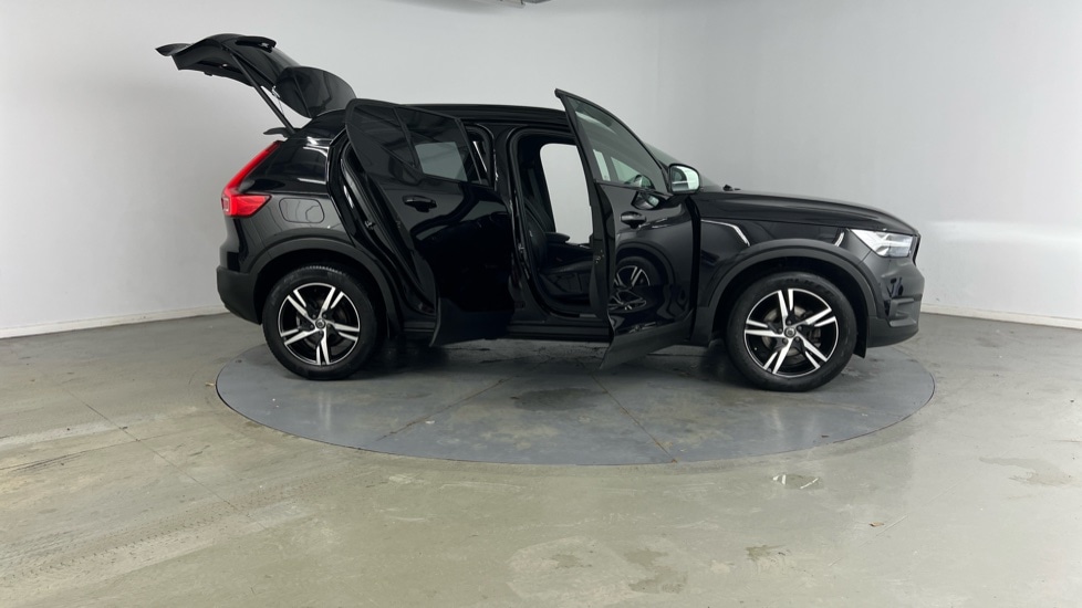 Used Volvo XC40 2021 for sale - 76856469: Photo 25