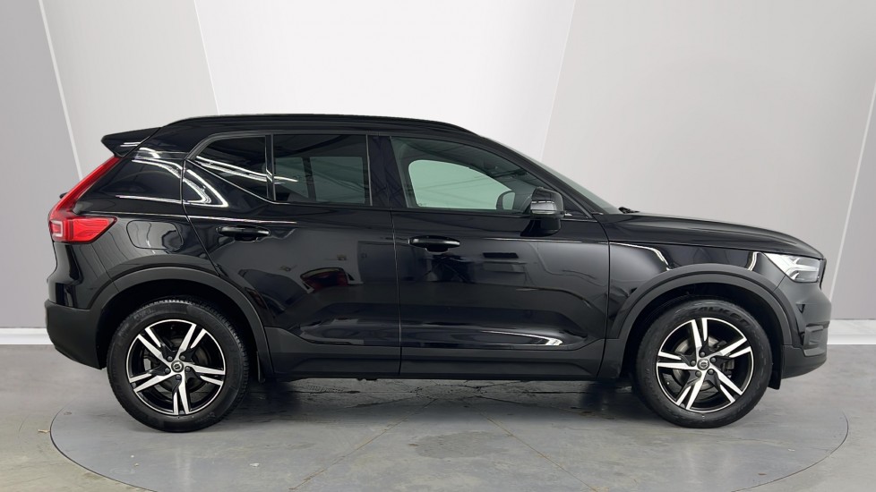 Used Volvo XC40 2021 for sale - 76856469: Photo 3