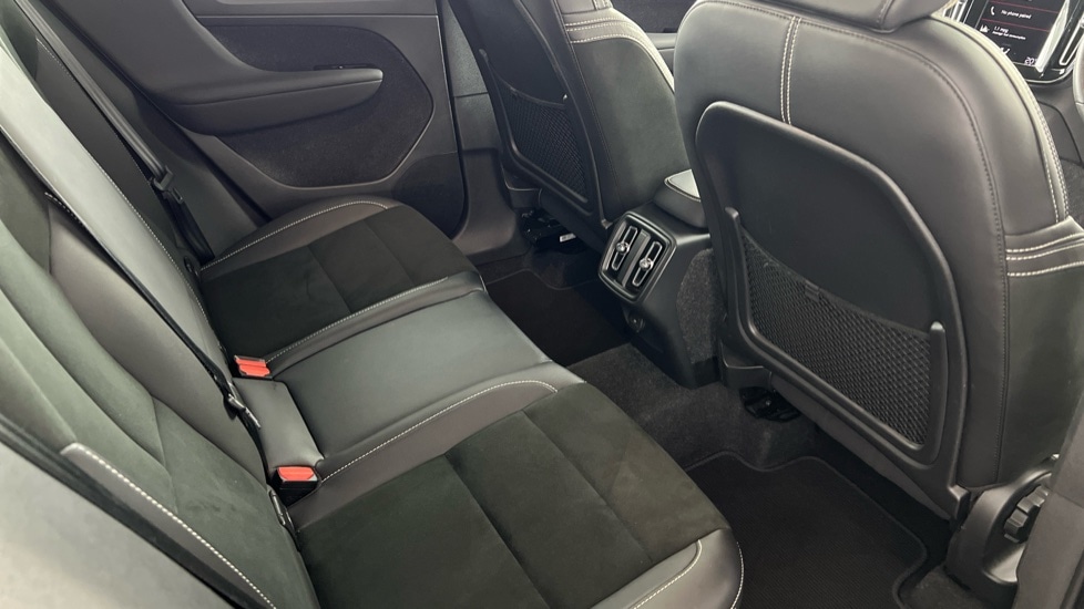 Used Volvo XC40 2021 for sale - 76856469: Photo 6