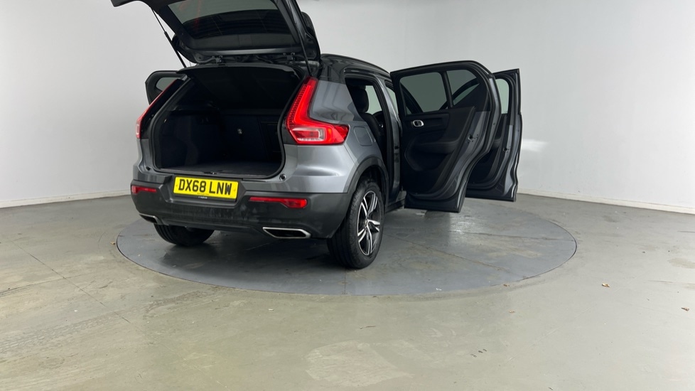 Used Volvo XC40 2018 for sale - 76023193: Photo 29