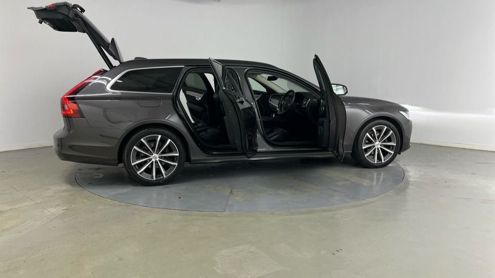 Used Volvo V90 2021 for sale - 76104128: Photo 24