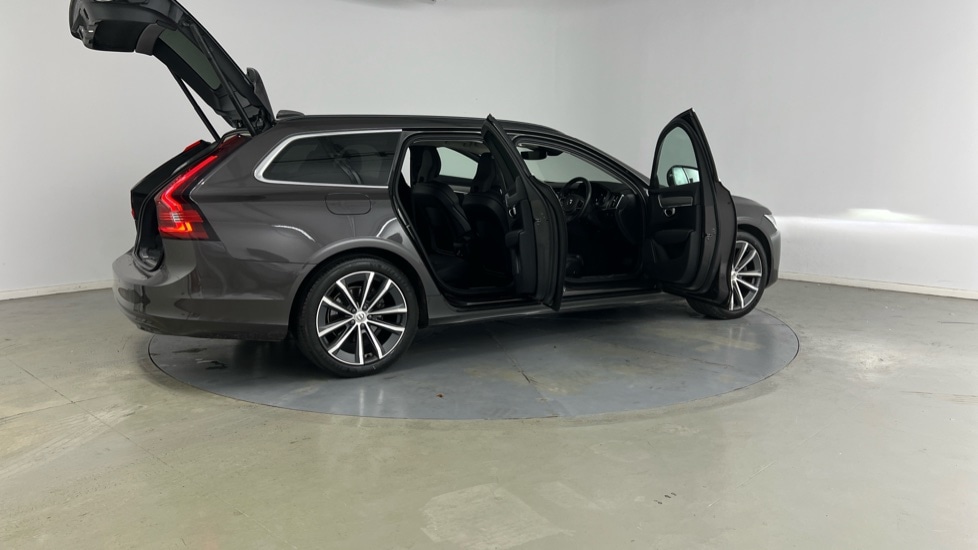 Used Volvo V90 2021 for sale - 76104128: Photo 25