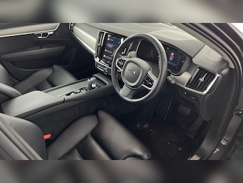 Used Volvo V90 2021 for sale - 76104128: Photo