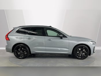 Used Volvo XC60 2025 for sale - 79094924: Photo
