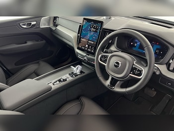 Used Volvo XC60 2025 for sale - 79094924: Photo