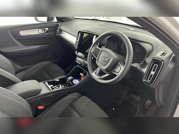 Used Volvo XC40 2025 for sale - 78849318: Photo