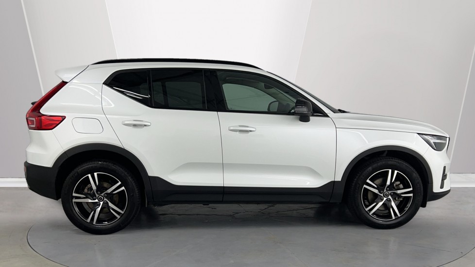 Used Volvo XC40 2023 for sale - 76804034: Photo 3