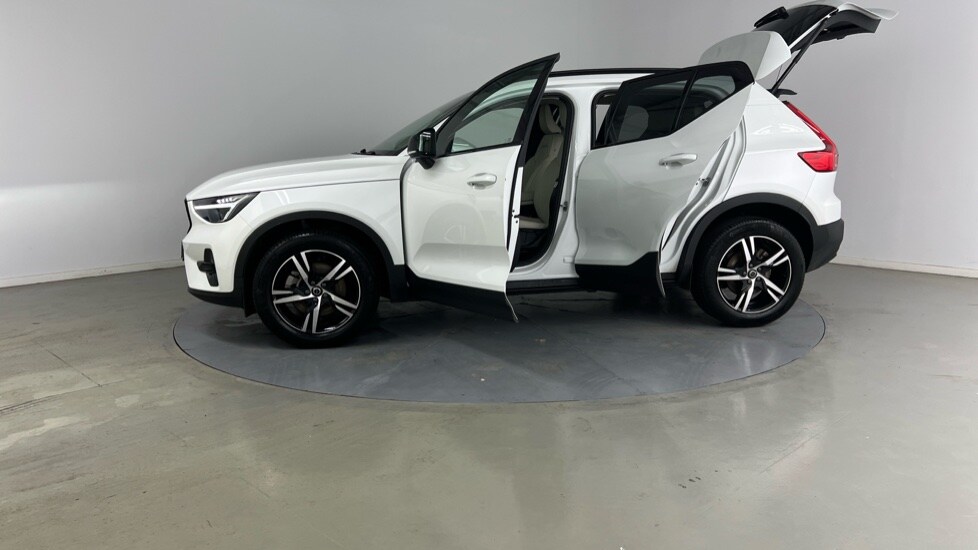 Used Volvo XC40 2023 for sale - 76804034: Photo 40