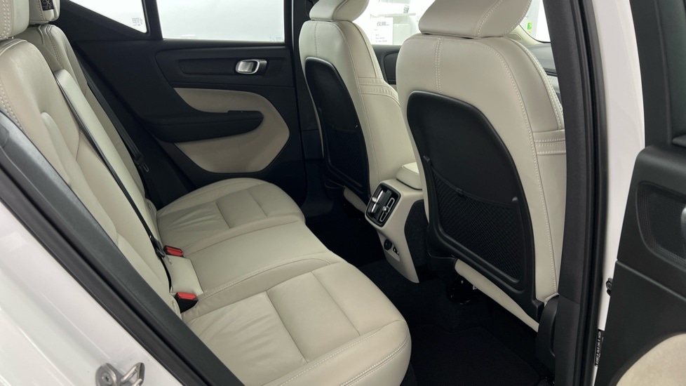 Used Volvo XC40 2023 for sale - 76804034: Photo 6