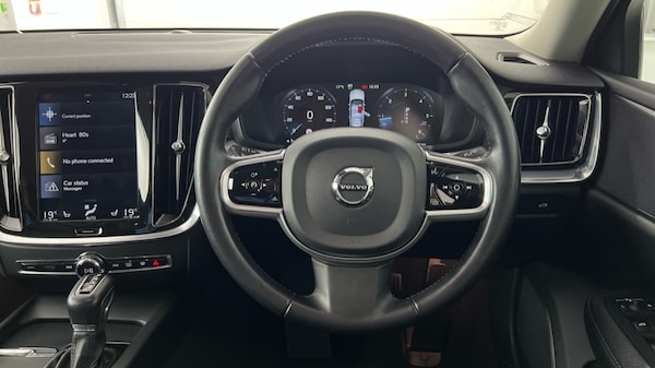 Used Volvo V60 2019 for sale - 76312311: Photo 10