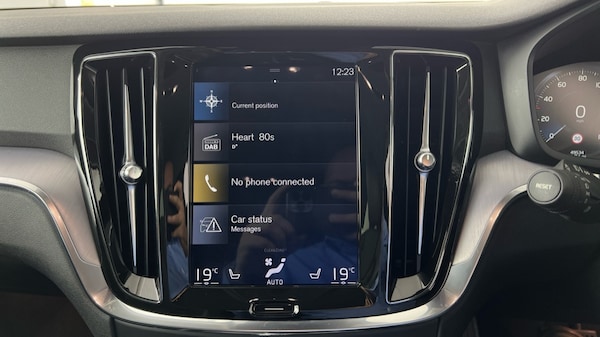Used Volvo V60 2019 for sale - 76312311: Photo 12