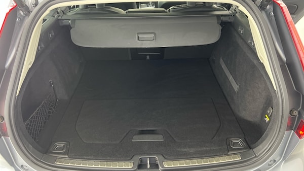 Used Volvo V60 2019 for sale - 76312311: Photo 13
