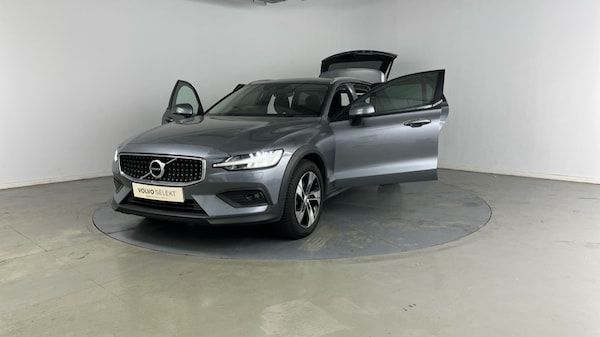 Used Volvo V60 2019 for sale - 76312311: Photo 17