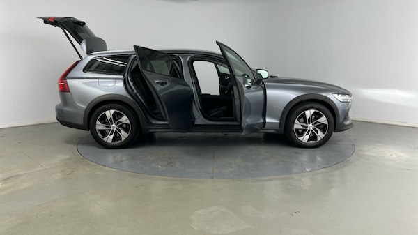 Used Volvo V60 2019 for sale - 76312311: Photo 26