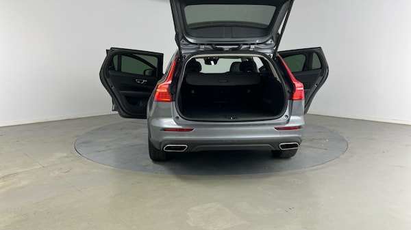 Used Volvo V60 2019 for sale - 76312311: Photo 33
