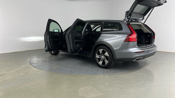 Used Volvo V60 2019 for sale - 76312311: Photo 36