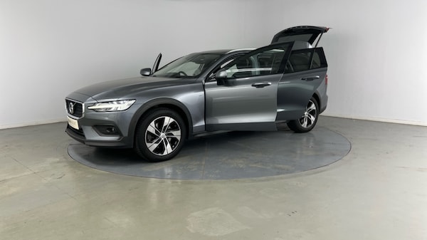 Used Volvo V60 2019 for sale - 76312311: Photo 42