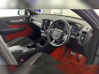Used Volvo XC40 2020 for sale - 76008097: Photo