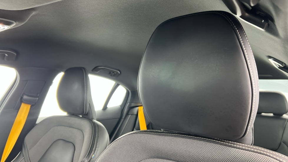 Used Volvo S60 2022 for sale - 77563390: Photo 11