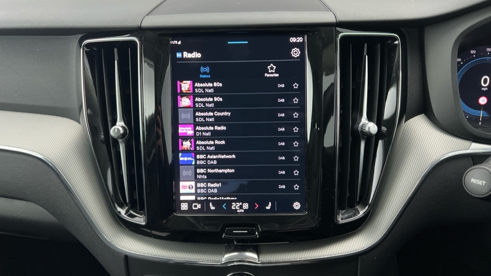 Used Volvo XC60 2023 for sale - 77224965: Photo 10