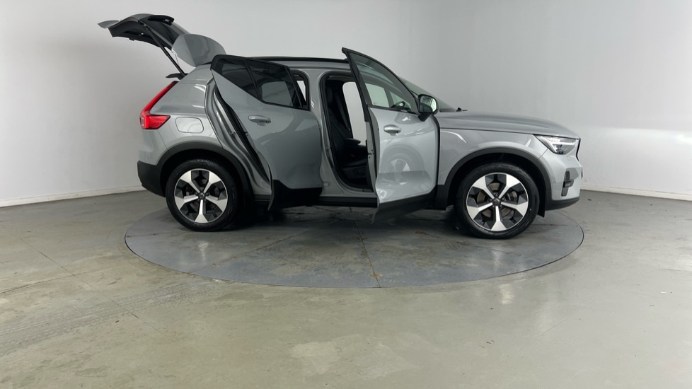 Used Volvo XC40 2023 for sale - 76984168: Photo 26