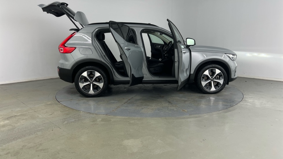 Used Volvo XC40 2023 for sale - 76984168: Photo 27