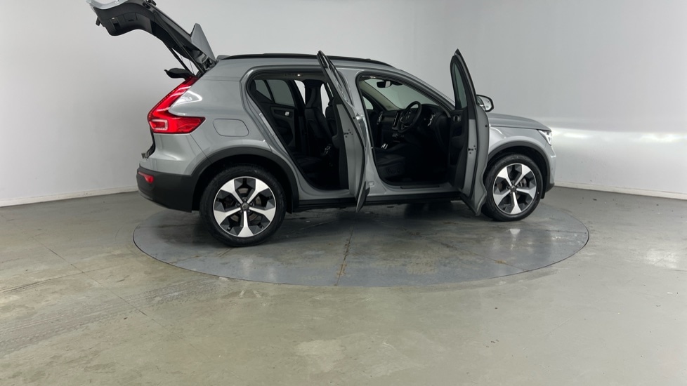 Used Volvo XC40 2023 for sale - 76984168: Photo 28