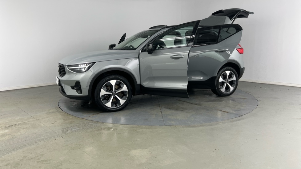 Used Volvo XC40 2023 for sale - 76984168: Photo 40