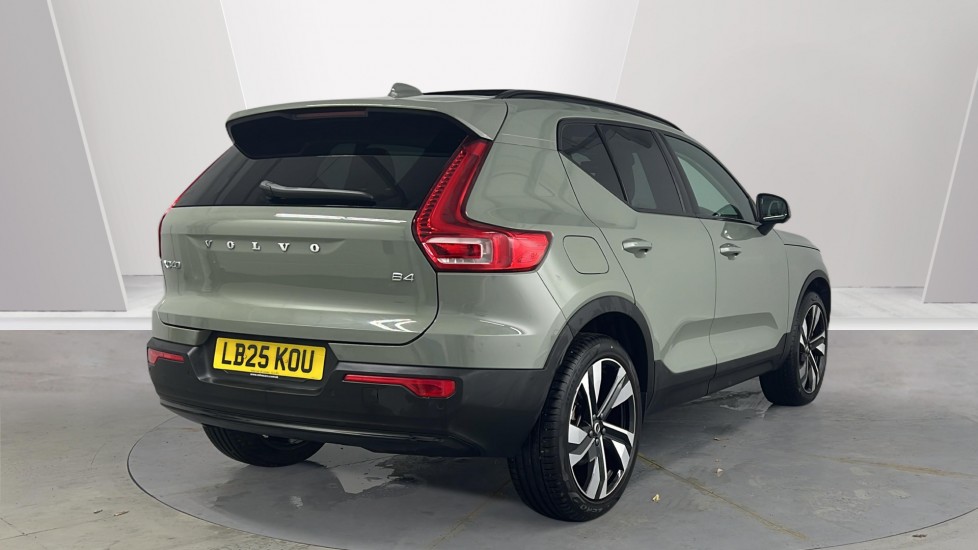 Used Volvo XC40 2025 for sale - 77413788: Photo 2