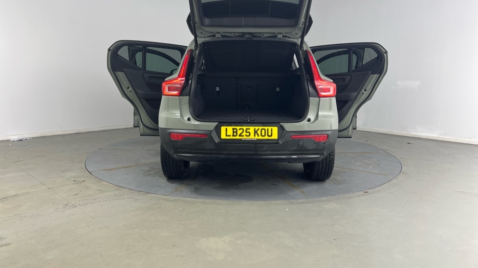 Used Volvo XC40 2025 for sale - 77413788: Photo 32