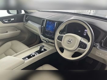 Used Volvo XC60 2022 for sale - 78450153: Photo
