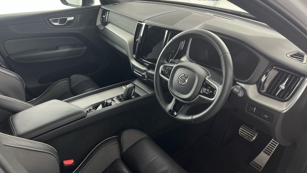 Used Volvo XC60 2021 for sale - 77678788: Photo 4