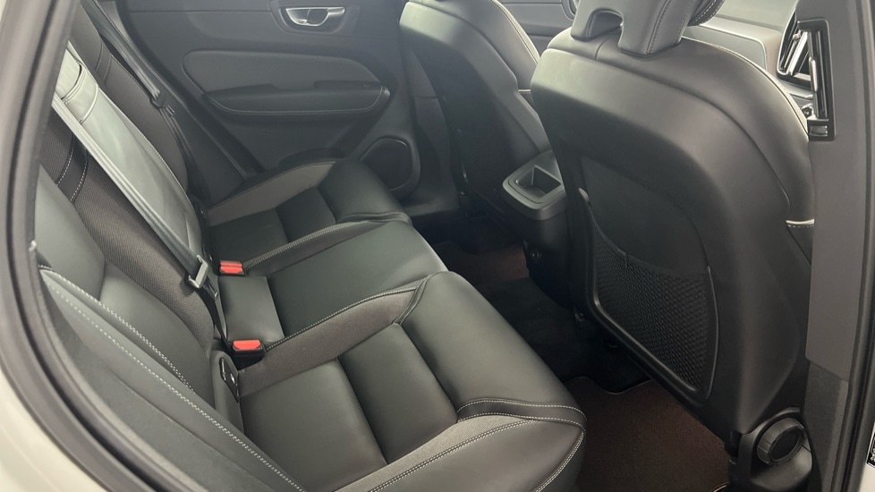 Used Volvo XC60 2021 for sale - 77239462: Photo 6