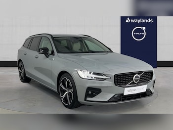 2025 - 2.0 B4P Plus Dark 5dr Auto [7 speed]