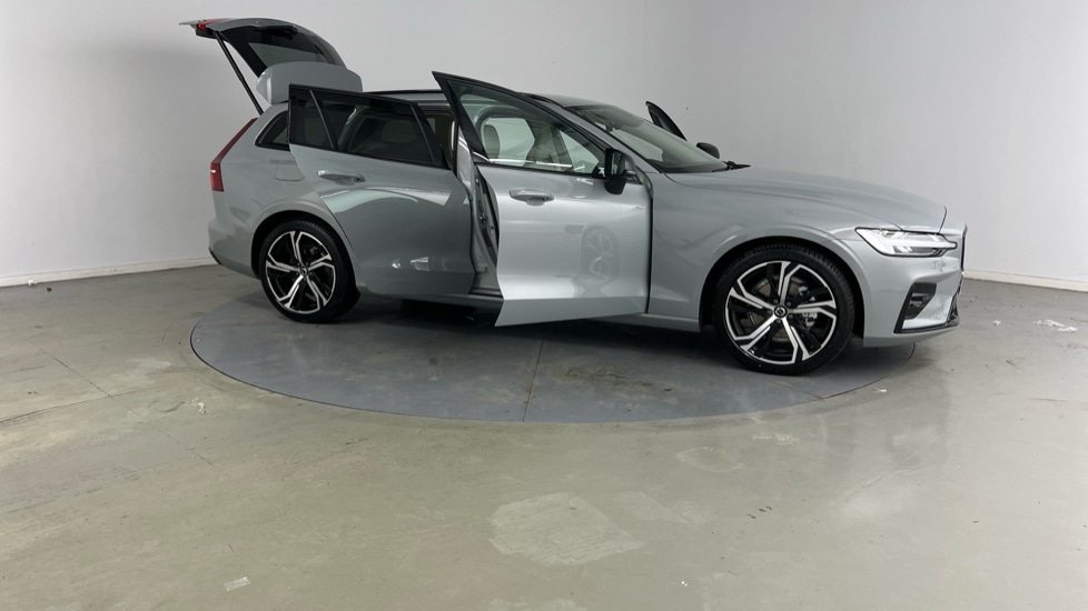 Used Volvo V60 2025 for sale - 77205574: Photo 24