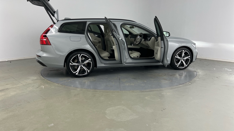 Used Volvo V60 2025 for sale - 77205574: Photo 27