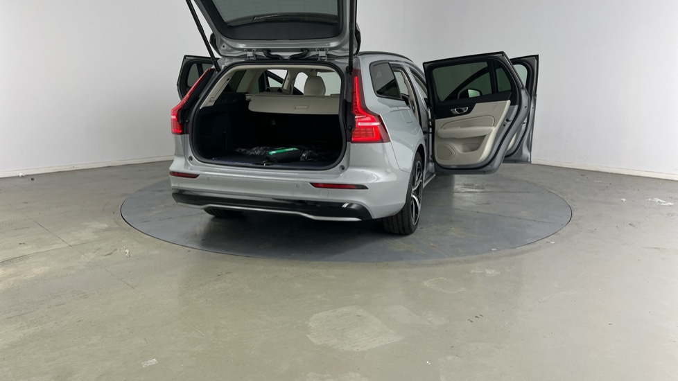 Used Volvo V60 2025 for sale - 77205574: Photo 31