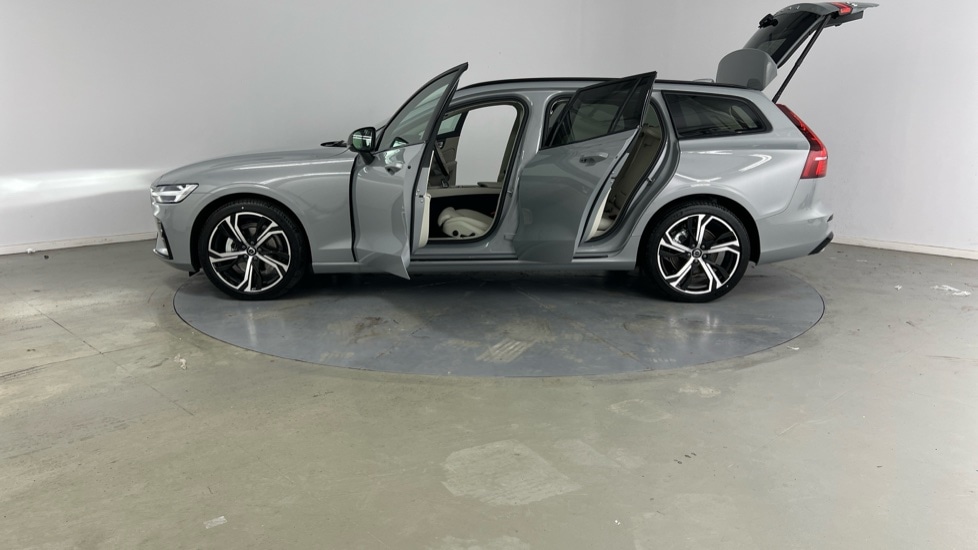 Used Volvo V60 2025 for sale - 77205574: Photo 39