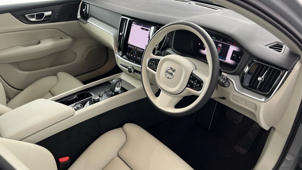 Used Volvo V60 2025 for sale - 77205574: Photo 4