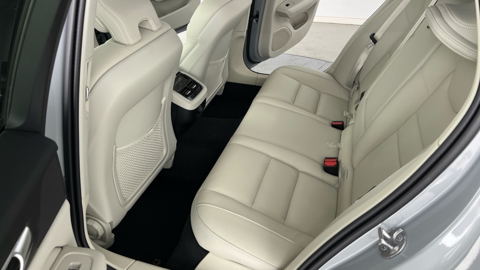 Used Volvo V60 2025 for sale - 77205574: Photo 43