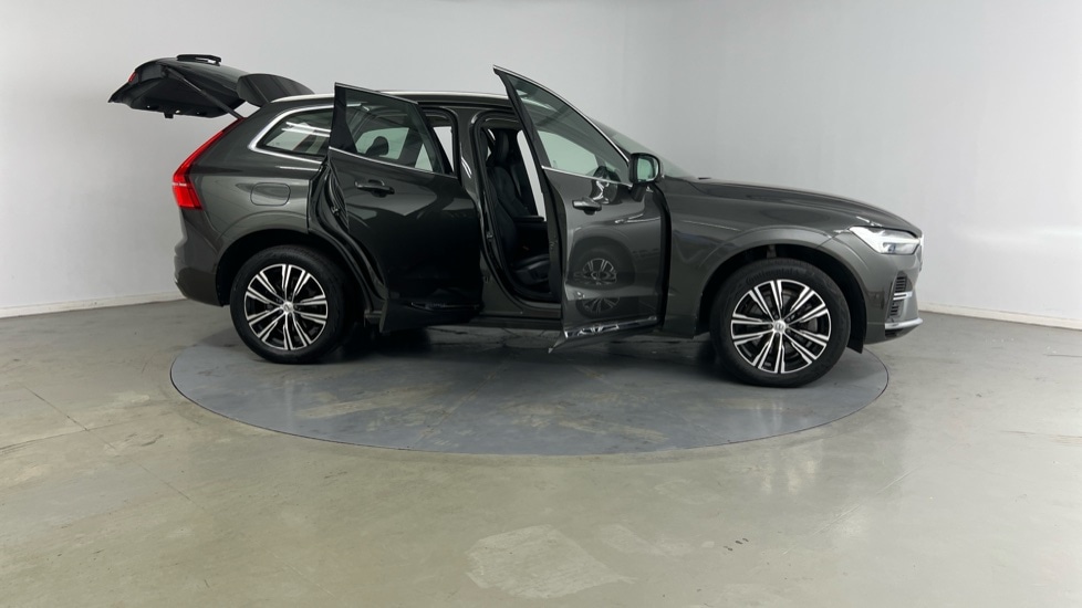 Used Volvo XC60 2021 for sale - 77035829: Photo 25