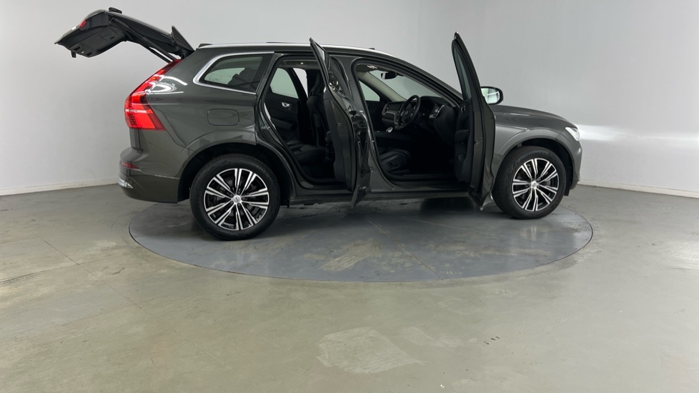 Used Volvo XC60 2021 for sale - 77035829: Photo 27