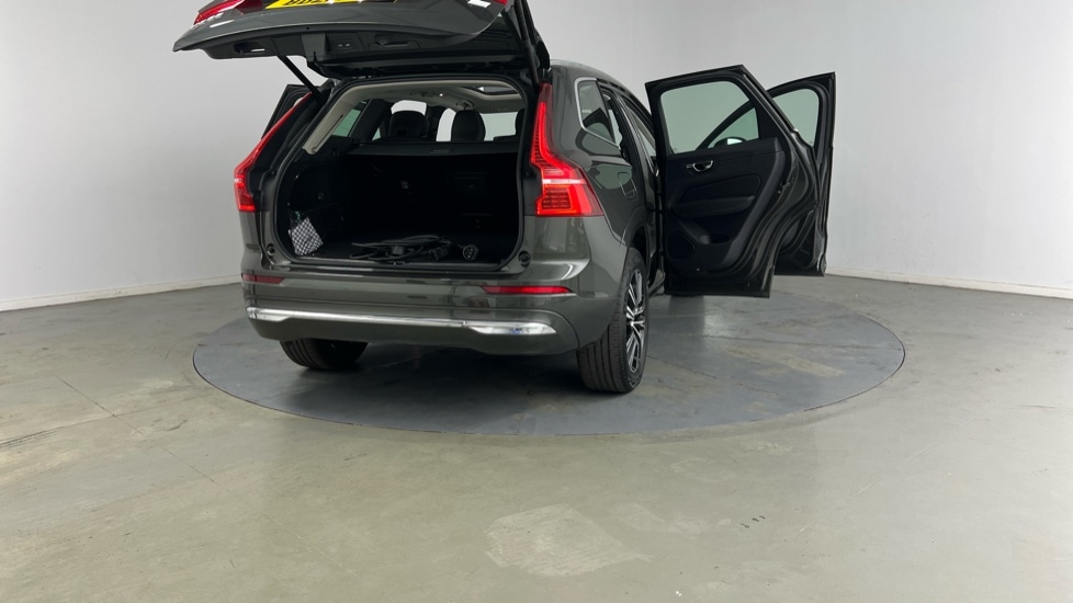 Used Volvo XC60 2021 for sale - 77035829: Photo 31