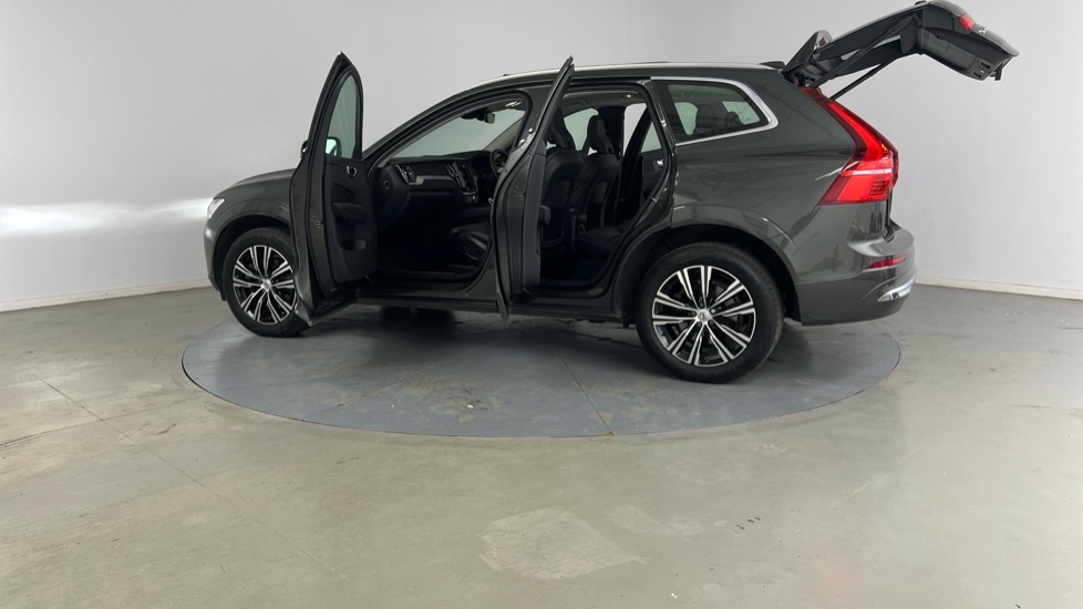 Used Volvo XC60 2021 for sale - 77035829: Photo 37