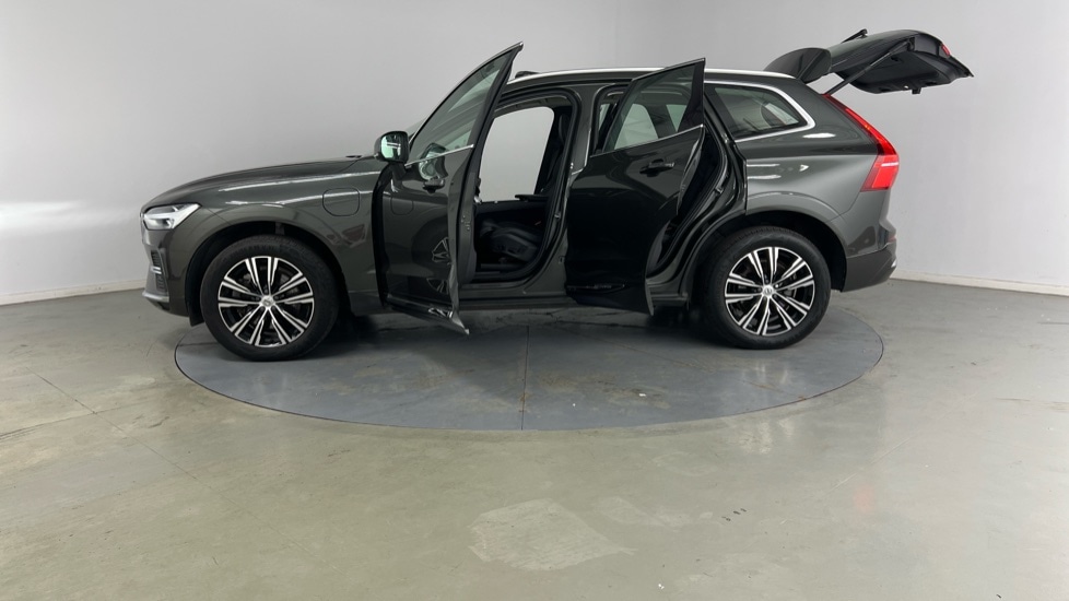 Used Volvo XC60 2021 for sale - 77035829: Photo 39