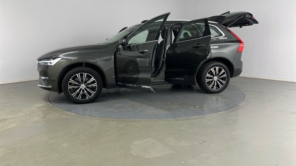 Used Volvo XC60 2021 for sale - 77035829: Photo 40